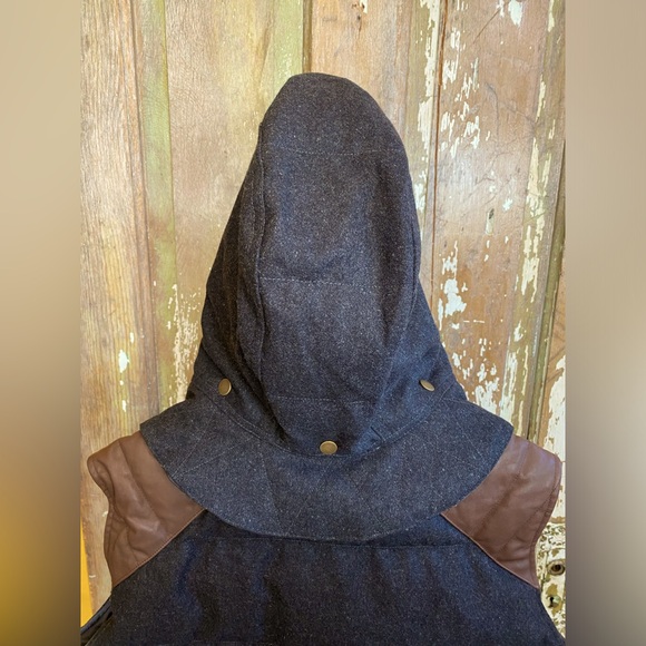 Alps & Meters Alpine Hooded Wool Leather Vest - Picture 4 of 16